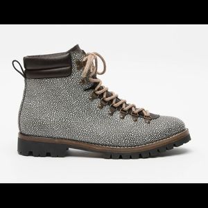 TAFT  Stone Vibram Hiking boots